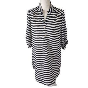 BODY CENTRAL WOMEN'S TUNIC DRESS BLACK AND WHITE AZTEC PRINT SIZE MEDIUM